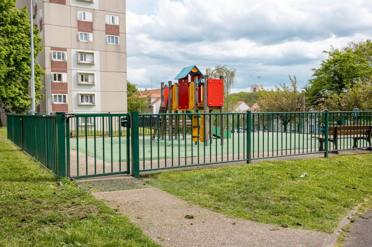 Lecosymelunais : Parking Gratuit + Balcon Amenage Kültér fotó